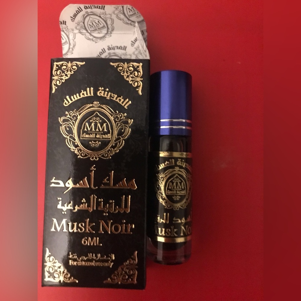 Black energy repellent using black Musk 6ml great scent- protect your energy